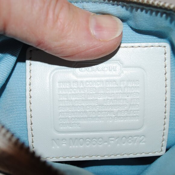 COACH WHITE BUMBLE BEE CROSS BODY BAG - Picture 3 of 7